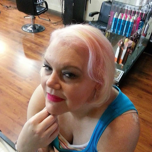 Meet your Posher, Danyele - Picture 13 of 14